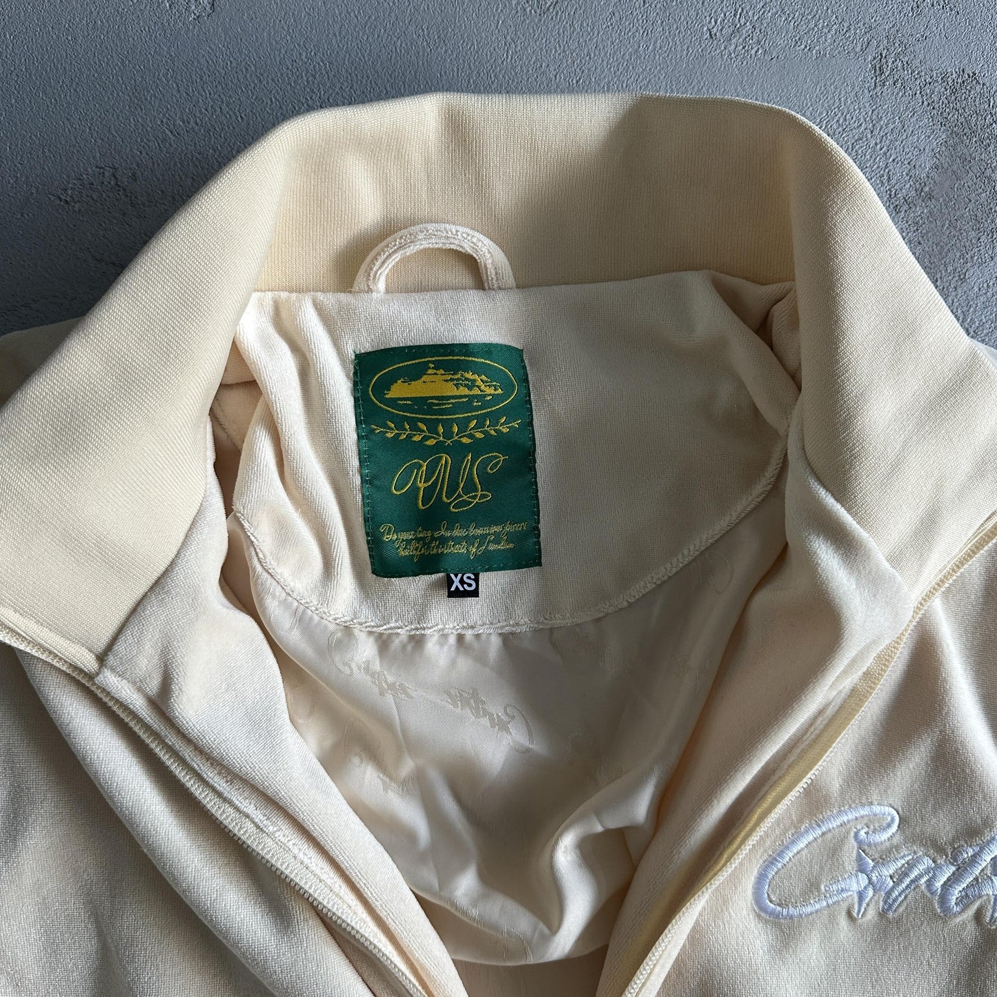 Corteiz Velvet Jacket Cream