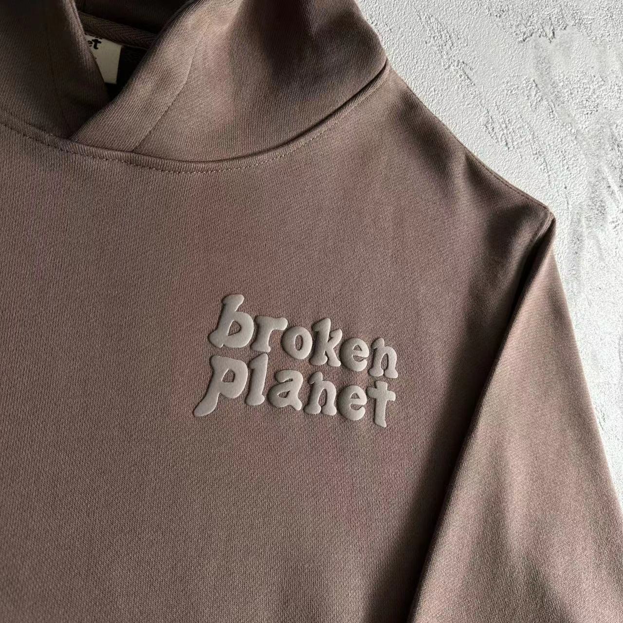 Broken P Granite Base Suit