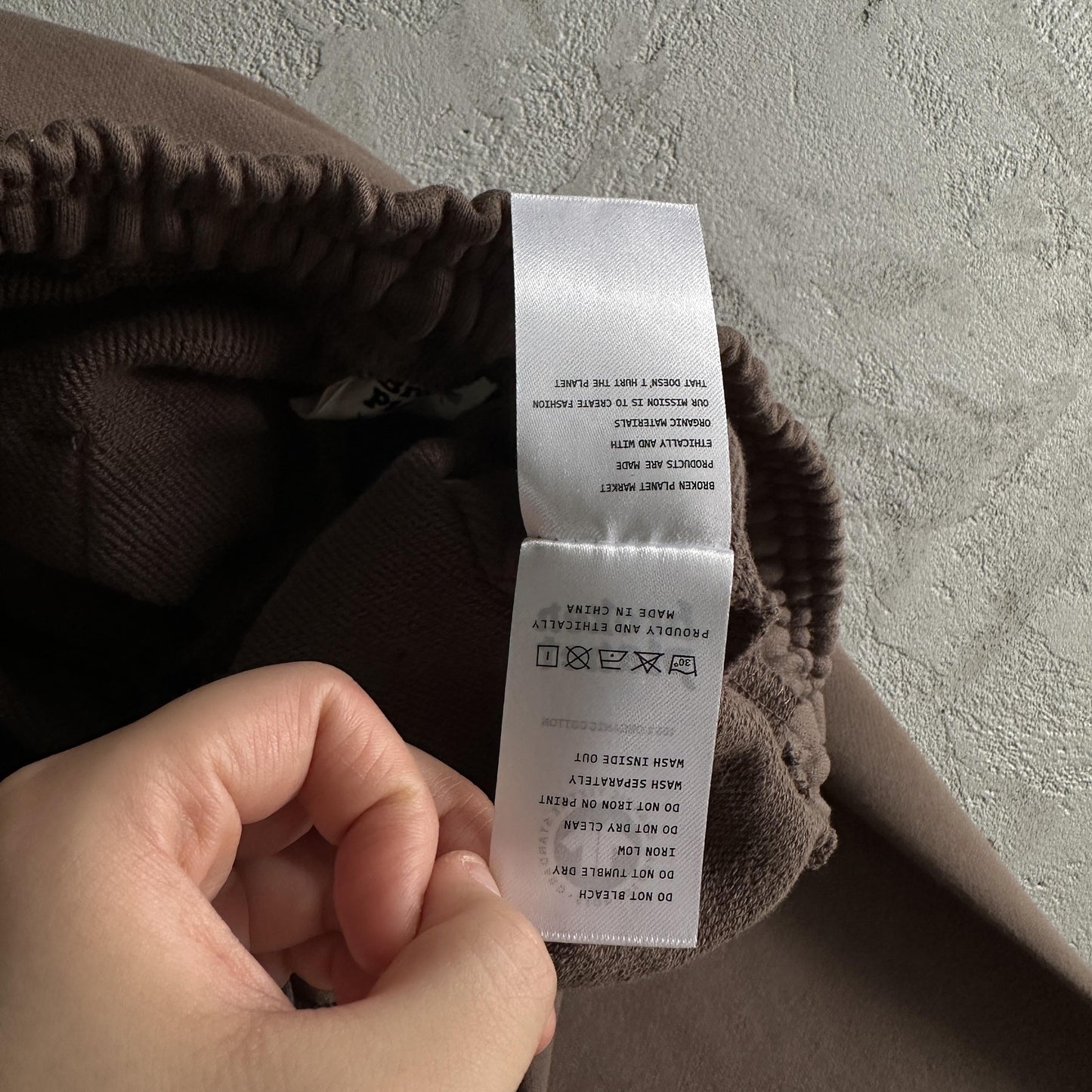 Broken P Granite Base Suit