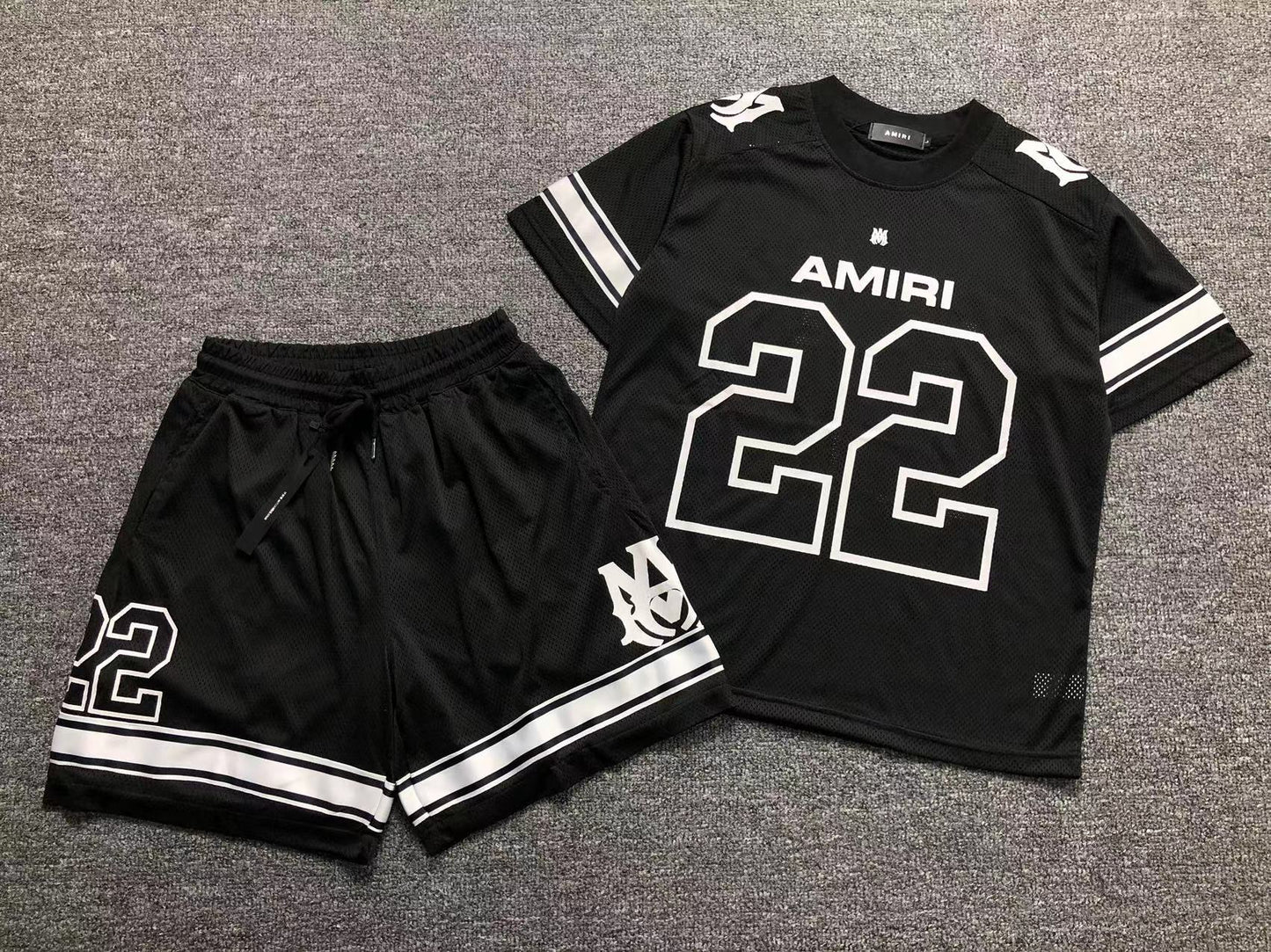 Amiri Shorts & Tshirt